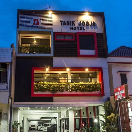 Tasik Jogja Hotel Yogyakarta Ngoại thất bức ảnh