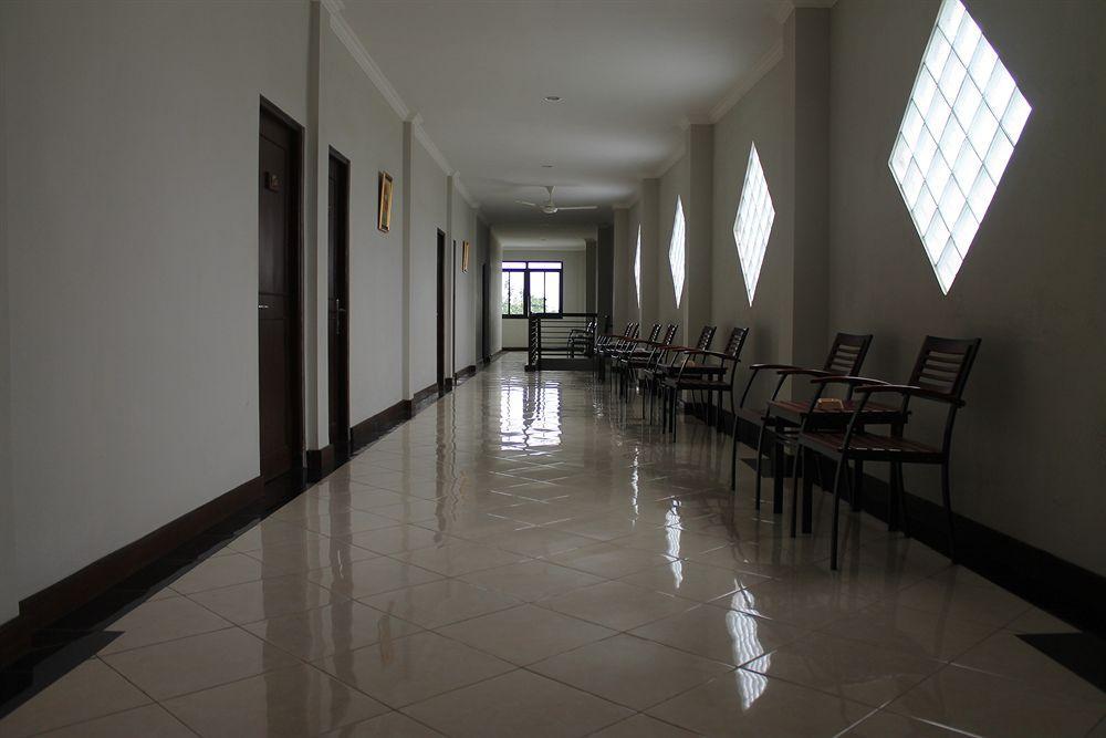 Tasik Jogja Hotel Yogyakarta Ngoại thất bức ảnh