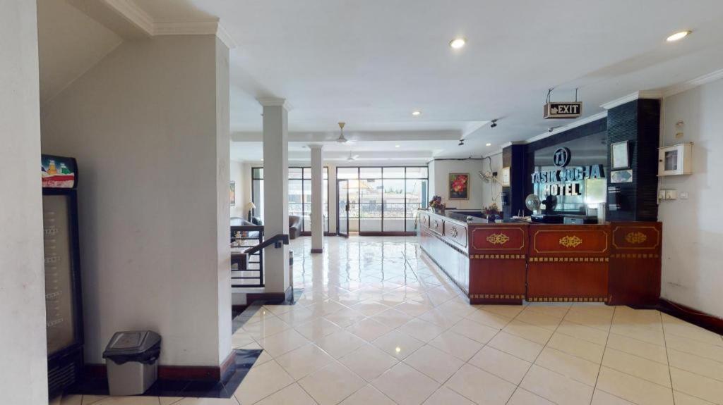Tasik Jogja Hotel Yogyakarta Ngoại thất bức ảnh