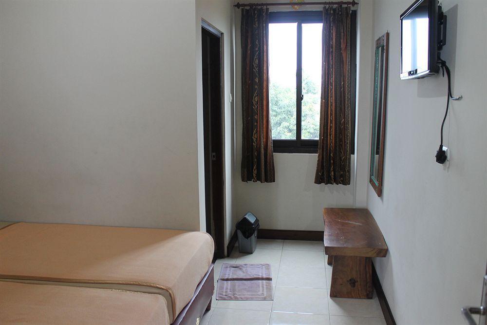 Tasik Jogja Hotel Yogyakarta Ngoại thất bức ảnh