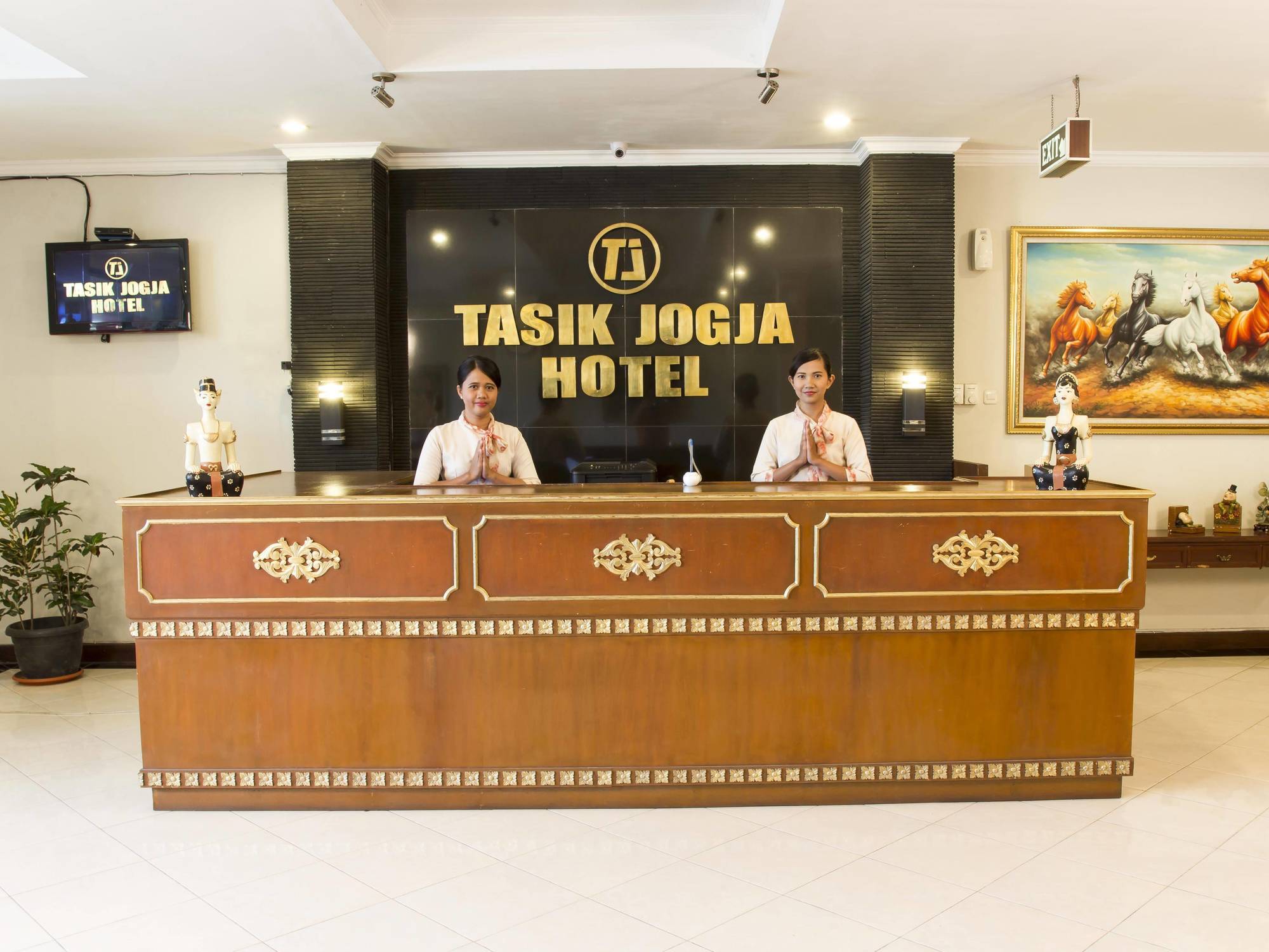 Tasik Jogja Hotel Yogyakarta Ngoại thất bức ảnh