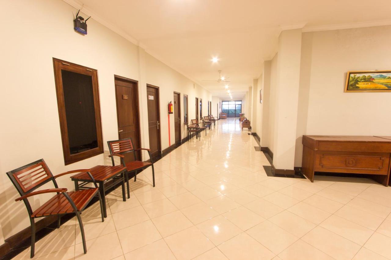 Tasik Jogja Hotel Yogyakarta Ngoại thất bức ảnh